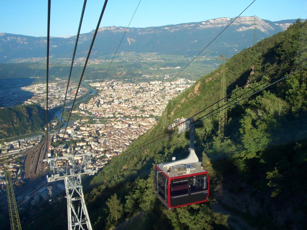 Bozen Mitte Apartment Bagian luar foto